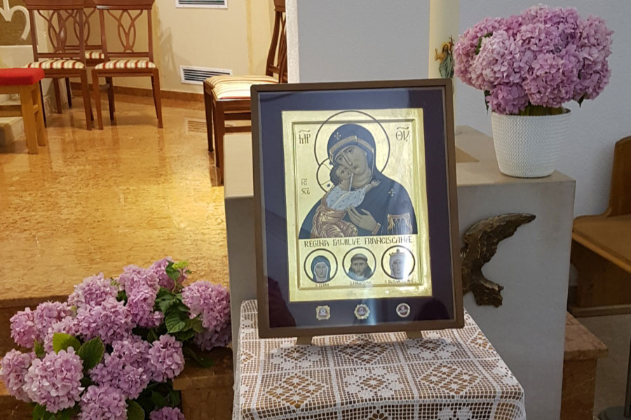 Hodočasnička ikona kraljice franjevačke obitelji u župi svetog Stjepana Čerin