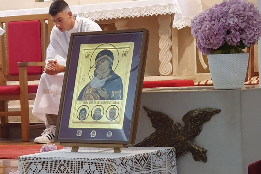 Hodočasnička ikona kraljice franjevačke obitelji u župi svetog Stjepana Čerin
